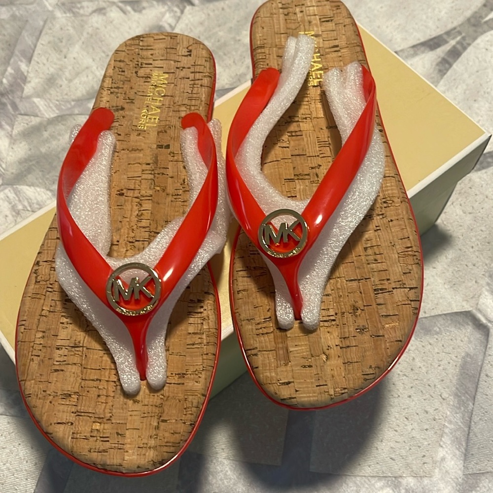 MK flip flops